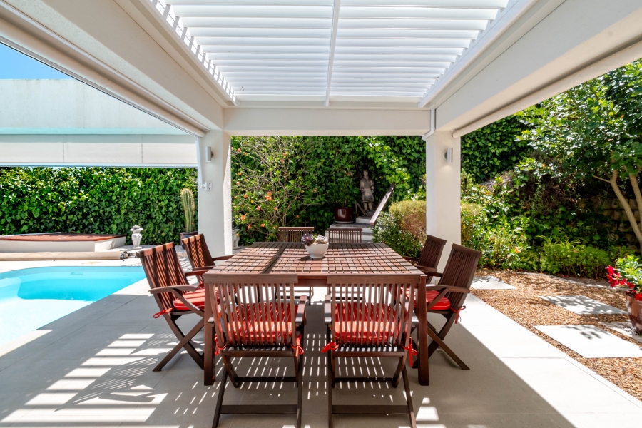 3 Bedroom Property for Sale in Sea Point Western Cape